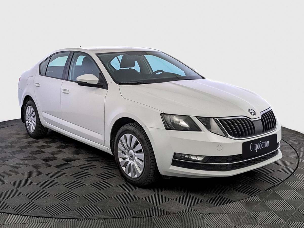 Skoda Octavia Белый, 2017, 144 758 км