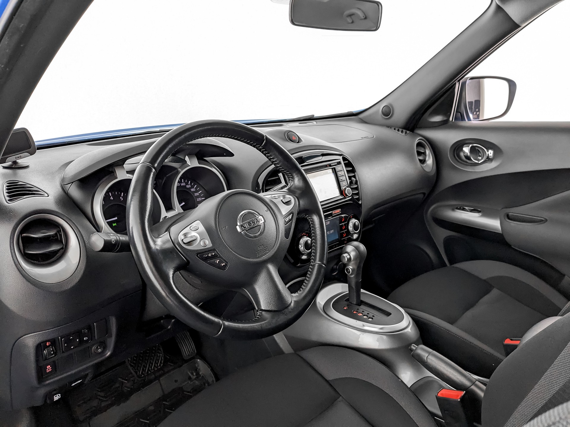 Nissan Juke голубой, 2018, 91 918 км