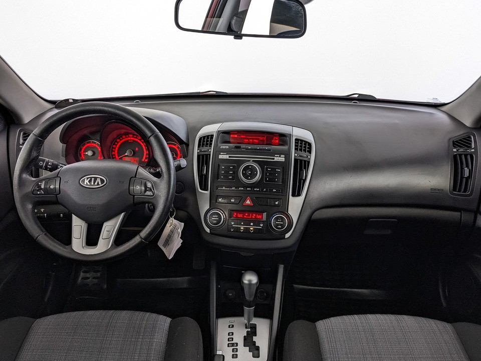 Kia Ceed красный, 2012, 114 966 км