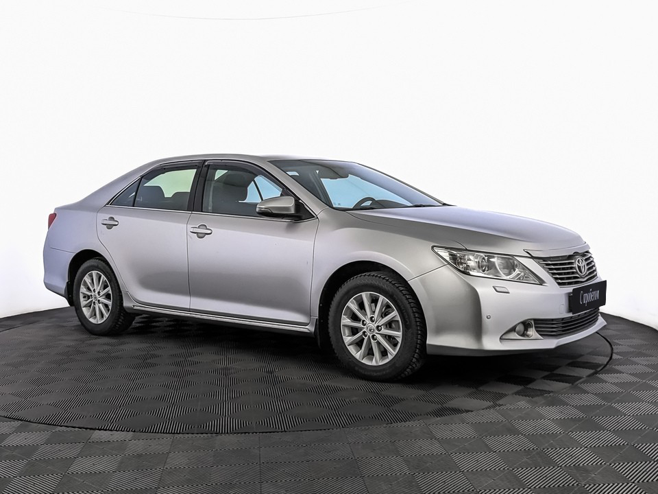 Toyota Camry Серебряный, 2012, 139 197 км