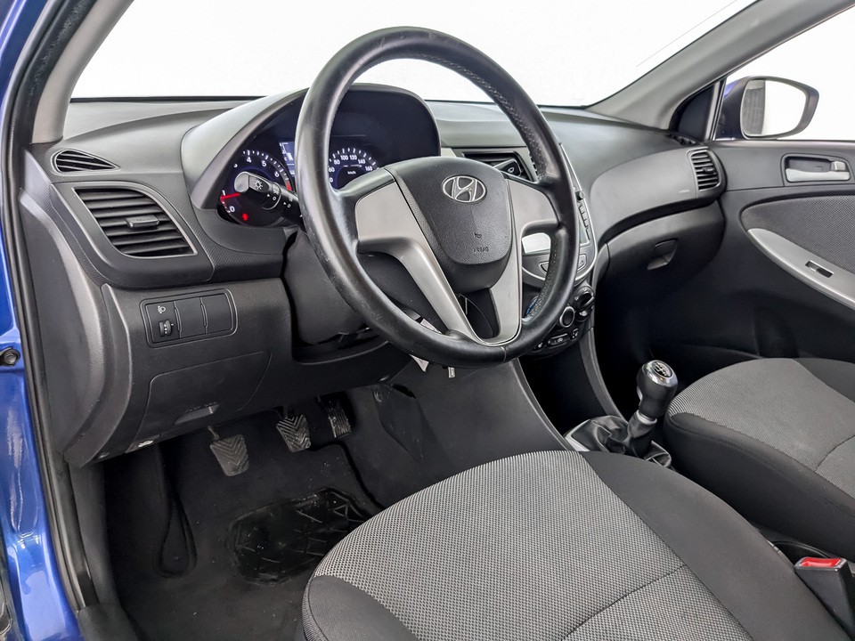 Hyundai Solaris Синий, 2011, 157 516 км