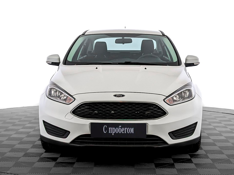 Ford Focus белый, 2018, 105 000 км