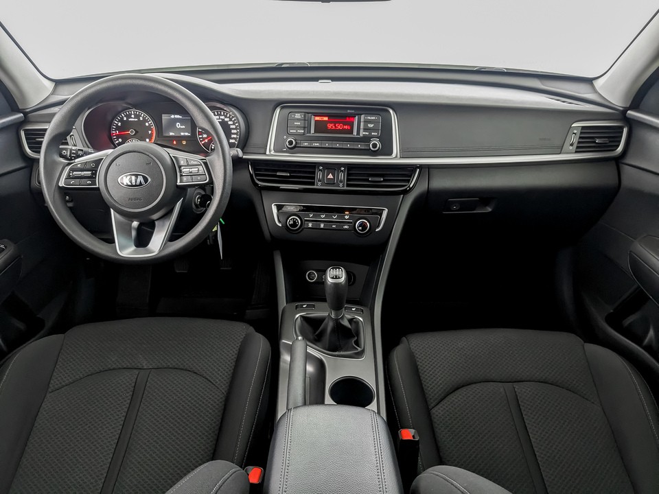 Kia Optima Белый, 2018, 83 000 км