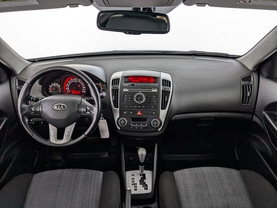 Kia Ceed Серебристый, 2011, 202 955 км