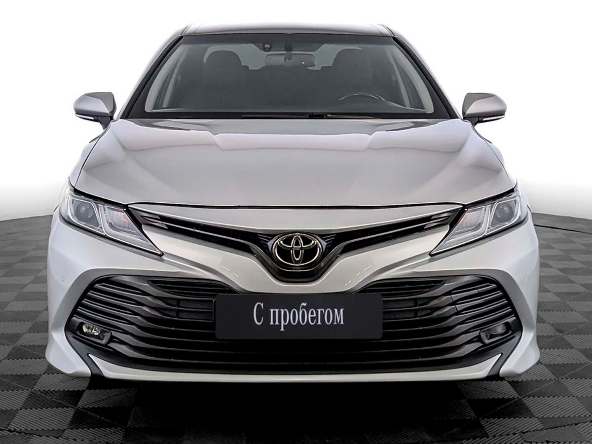 Toyota Camry Серебряный, 2018, 126 427 км