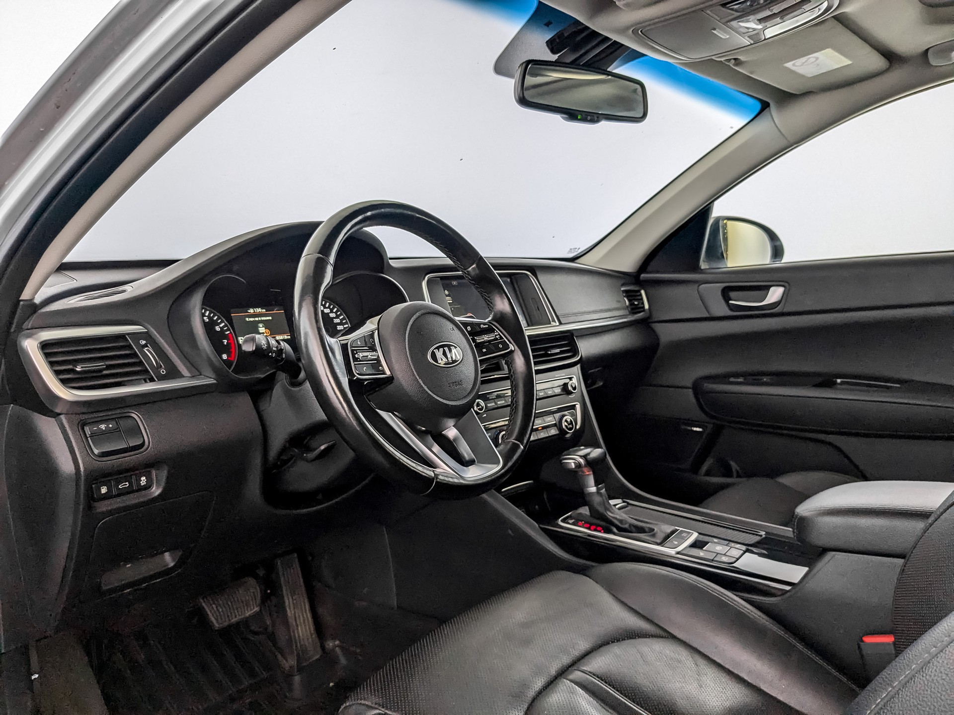 Kia Optima Серебристый, 2019, 65 813 км