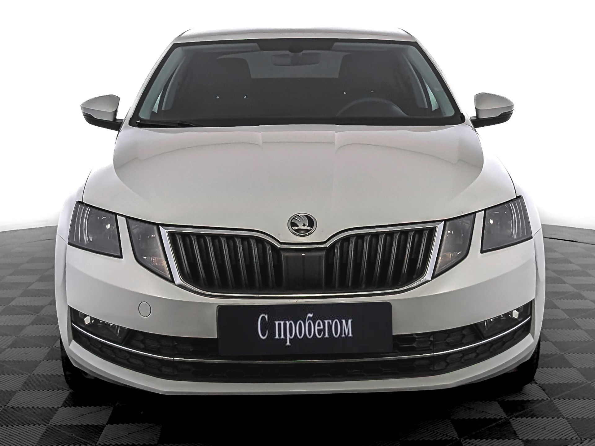 Skoda Octavia Белый, 2017, 125 669 км