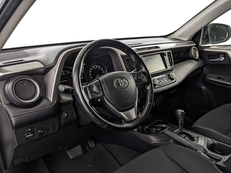 Toyota RAV4 Белый, 2018, 78 199 км