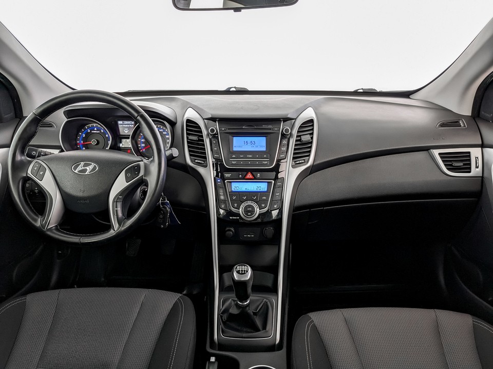 Hyundai i30 Серебристый, 2014, 136 437 км