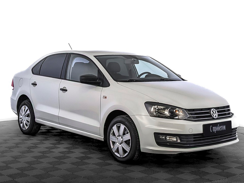 Volkswagen Polo Белый, 2017, 70 815 км