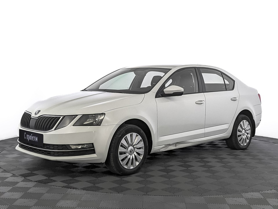 Skoda Octavia Белый, 2018, 118 901 км