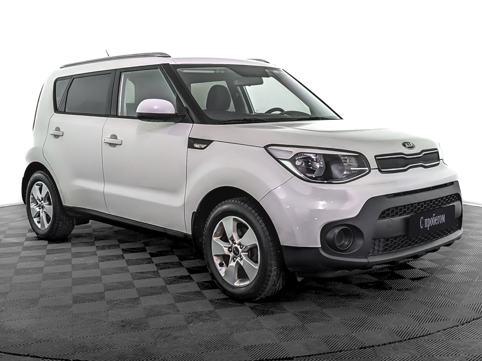 Kia Soul Белый, 2018, 74 000 км