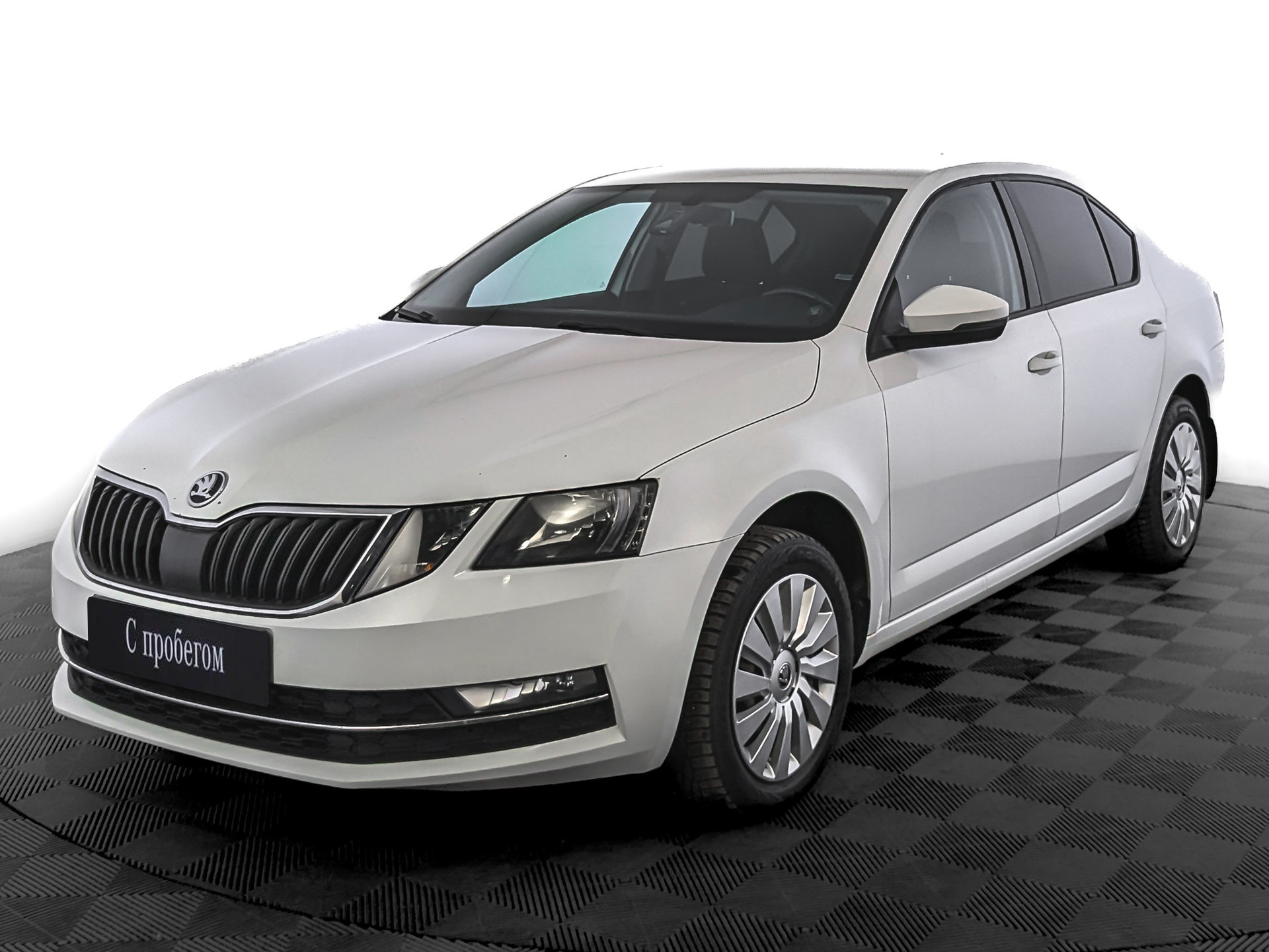 Skoda Octavia Белый, 2017, 169 979 км