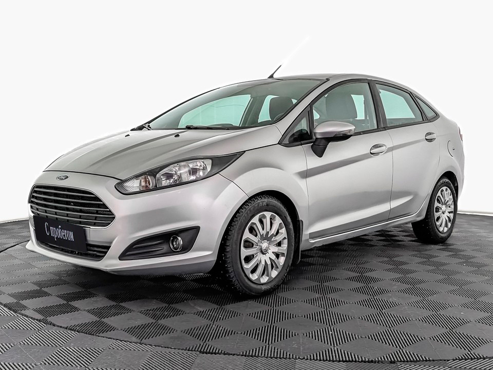 Ford Fiesta серый, 2016, 158 734 км