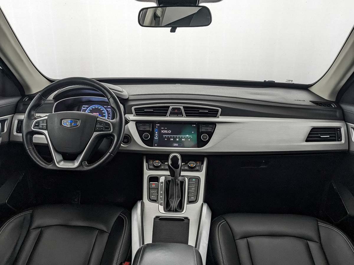 Geely Atlas Белый, 2021, 118 900 км