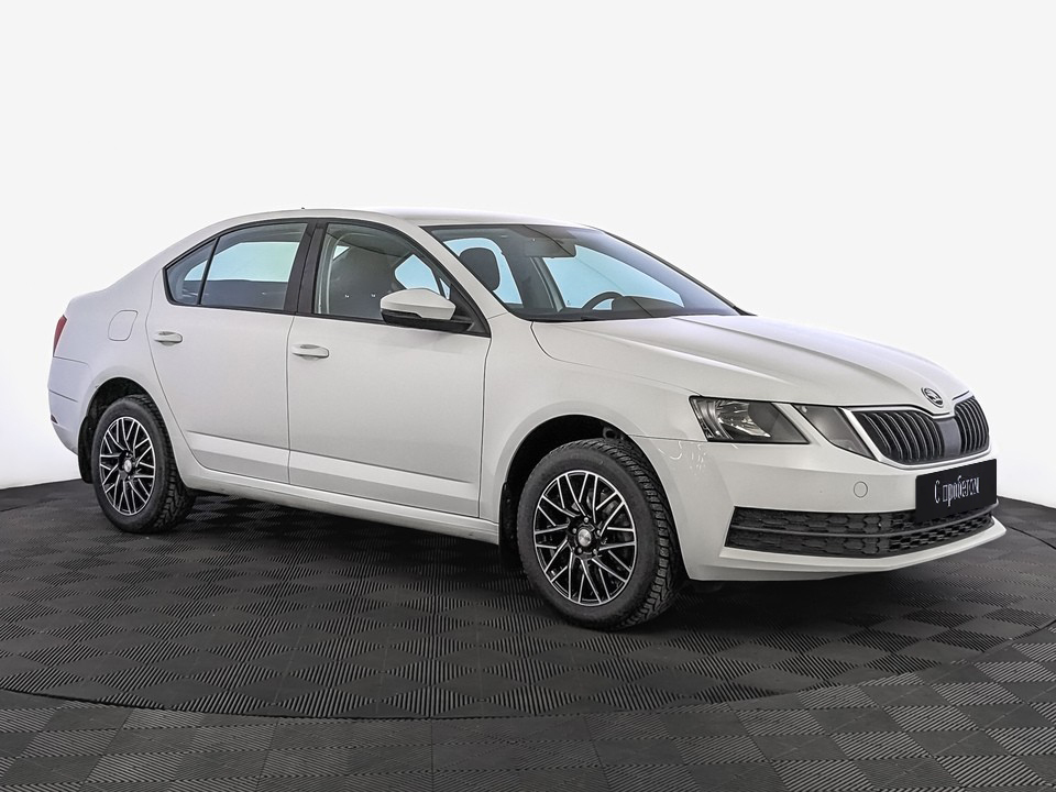 Skoda Octavia Белый, 2017, 131 550 км