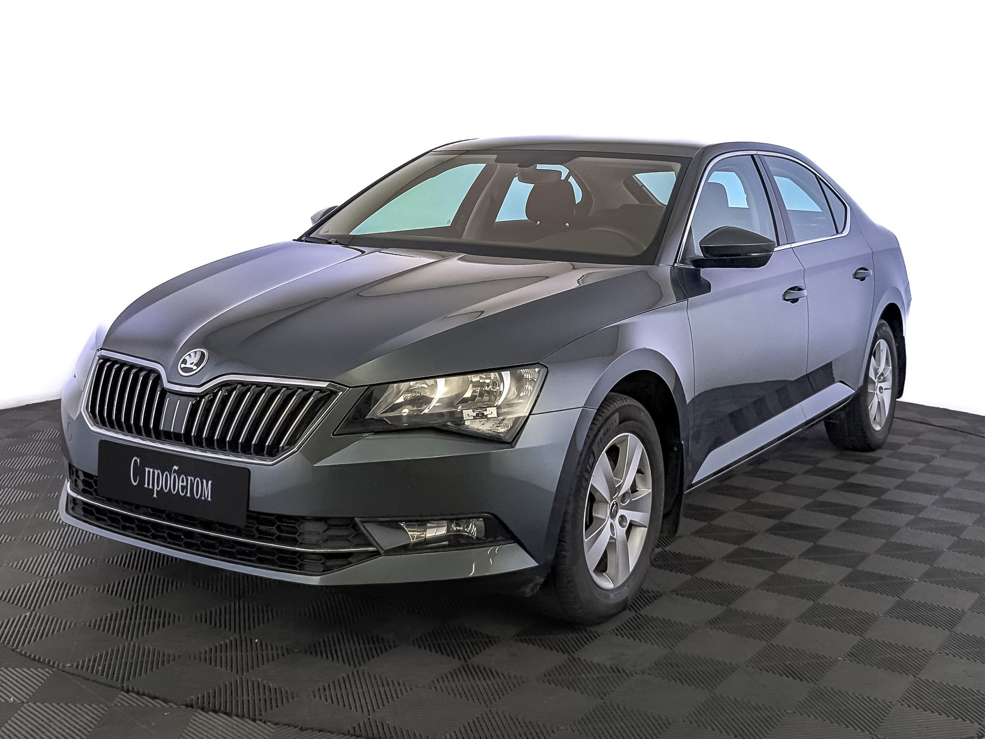 Skoda Superb серый, 2019, 44 512 км