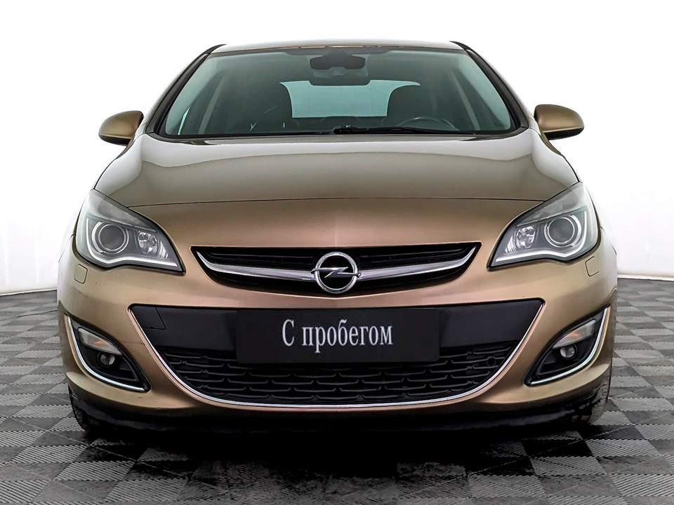 Opel Astra Бежевый, 2013, 206 182 км