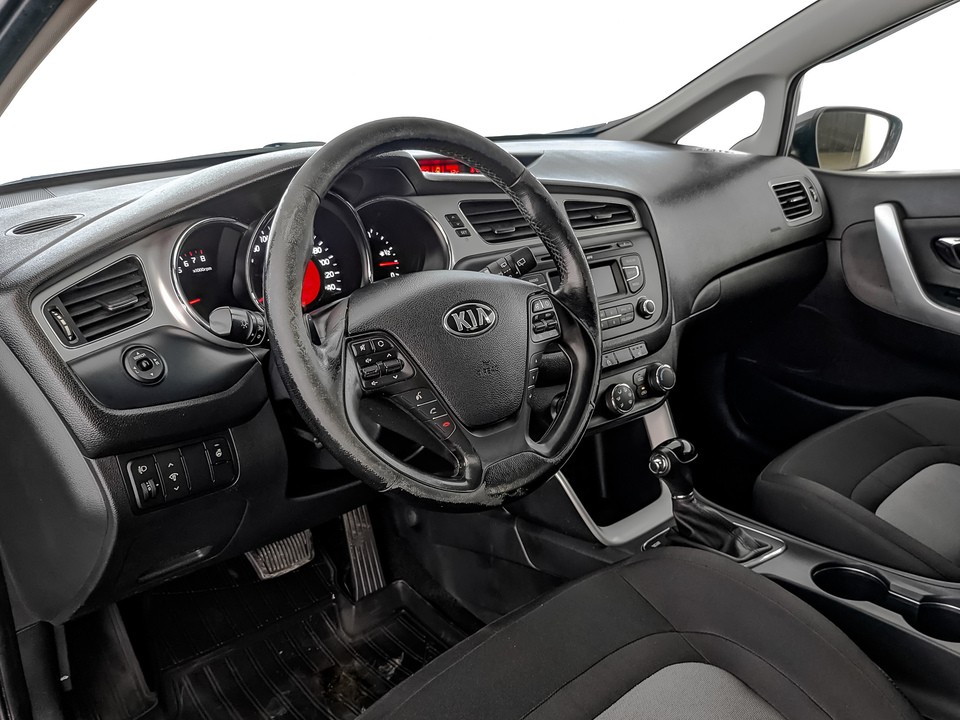 Kia Ceed Серый, 2015, 139 583 км