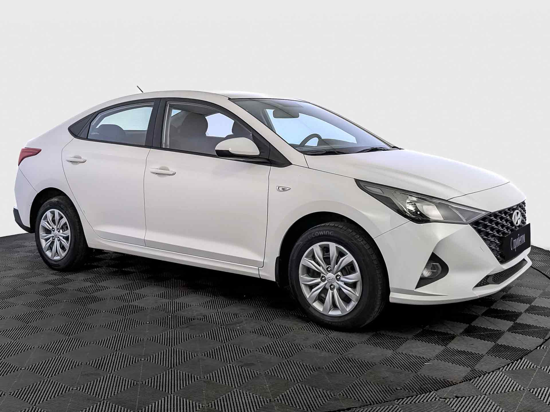 Hyundai Solaris Белый, 2021, 87 565 км