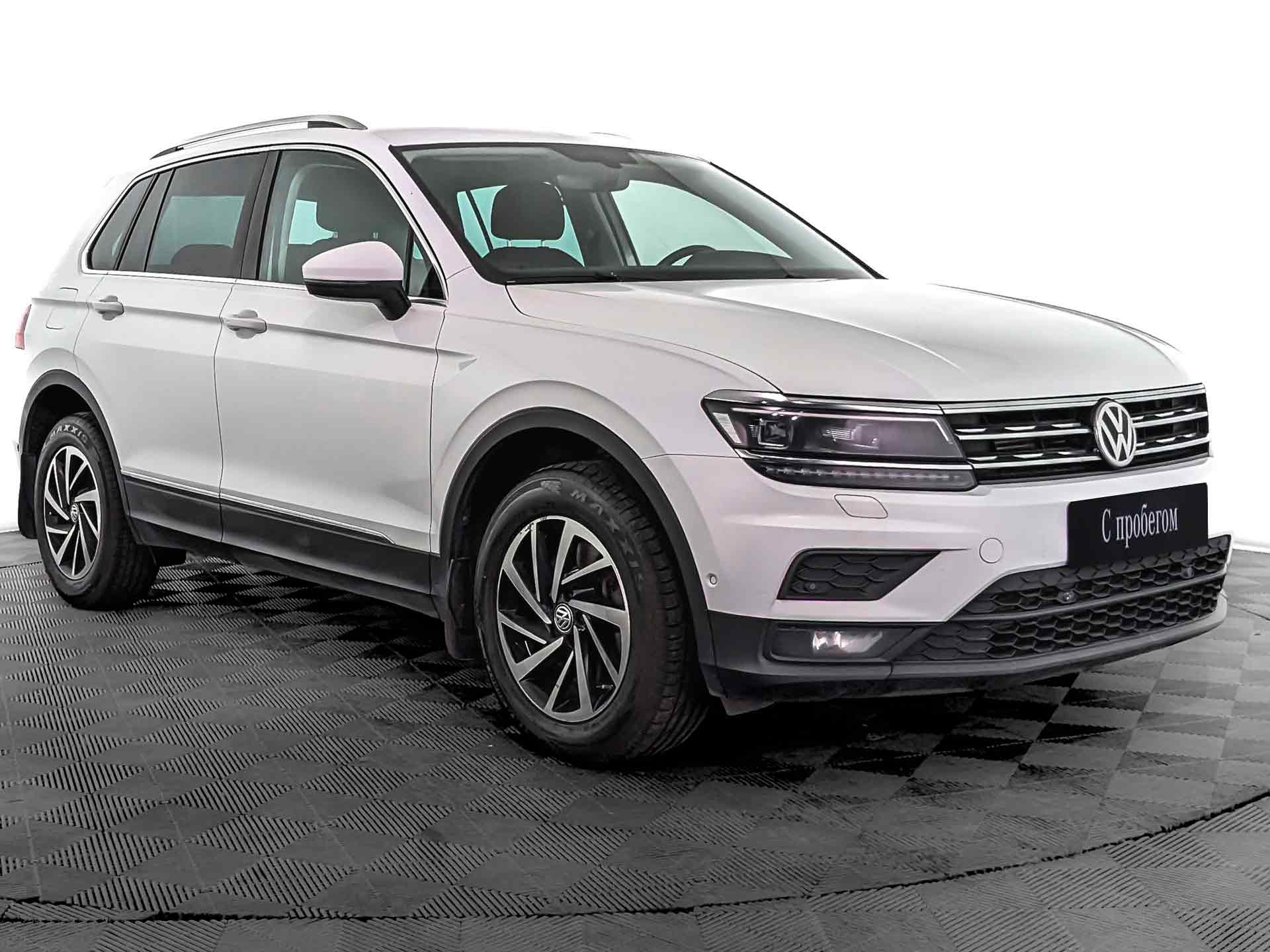 Volkswagen Tiguan Белый, 2018, 130 791 км