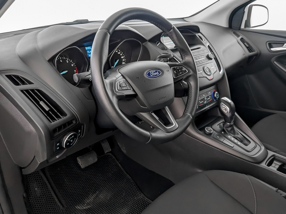 Ford Focus белый, 2018, 51 216 км