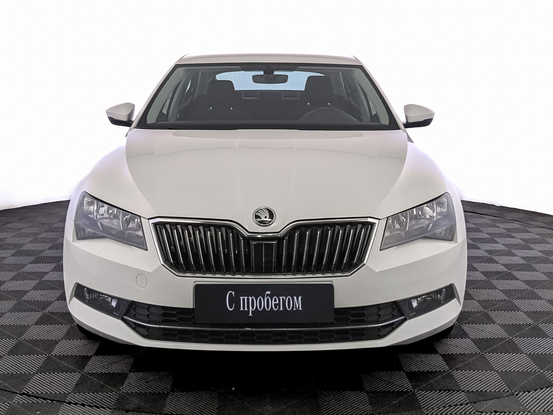 Skoda Superb белый, 2018, 116 628 км