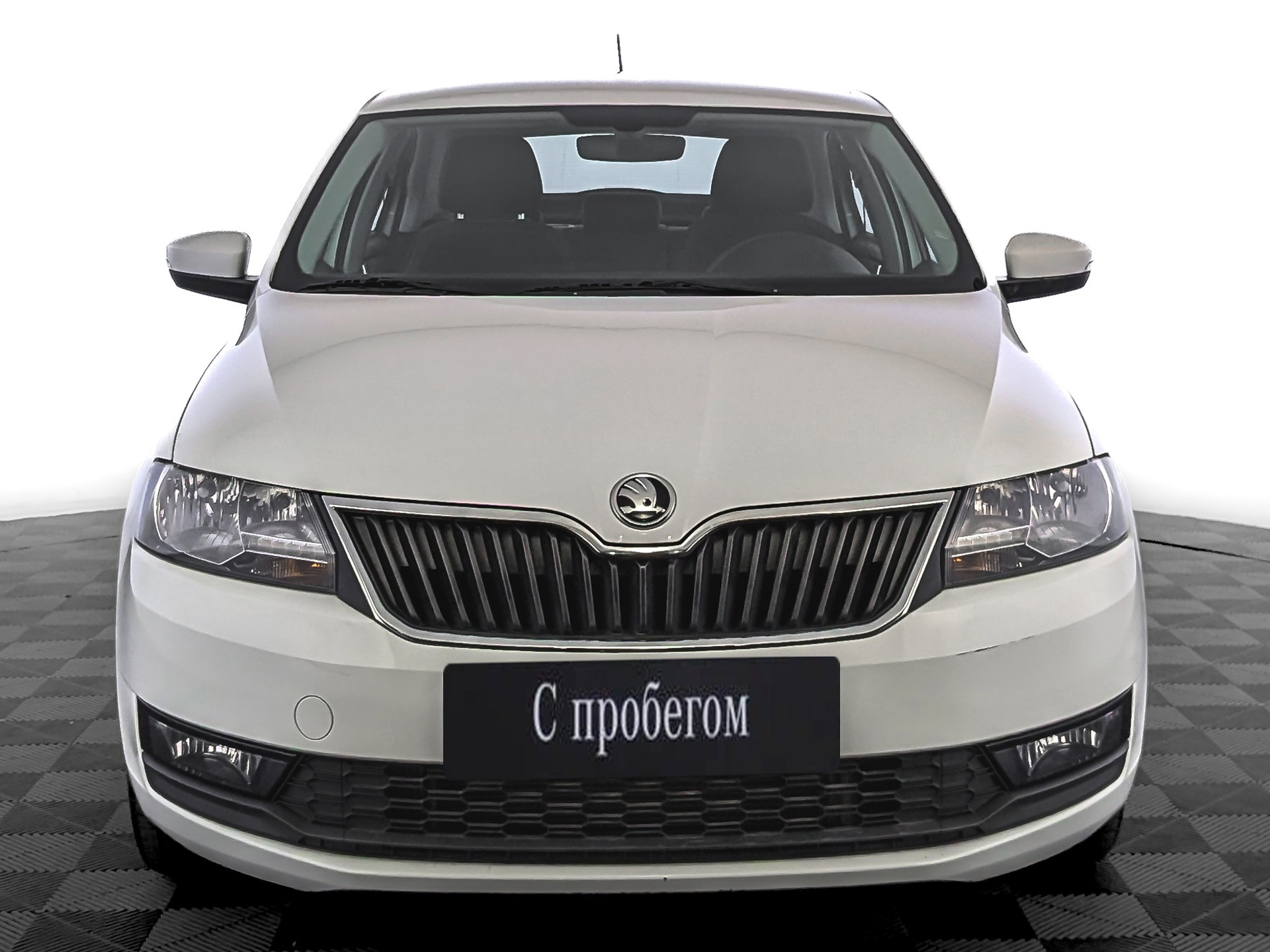 Skoda Rapid Белый, 2019, 58 787 км