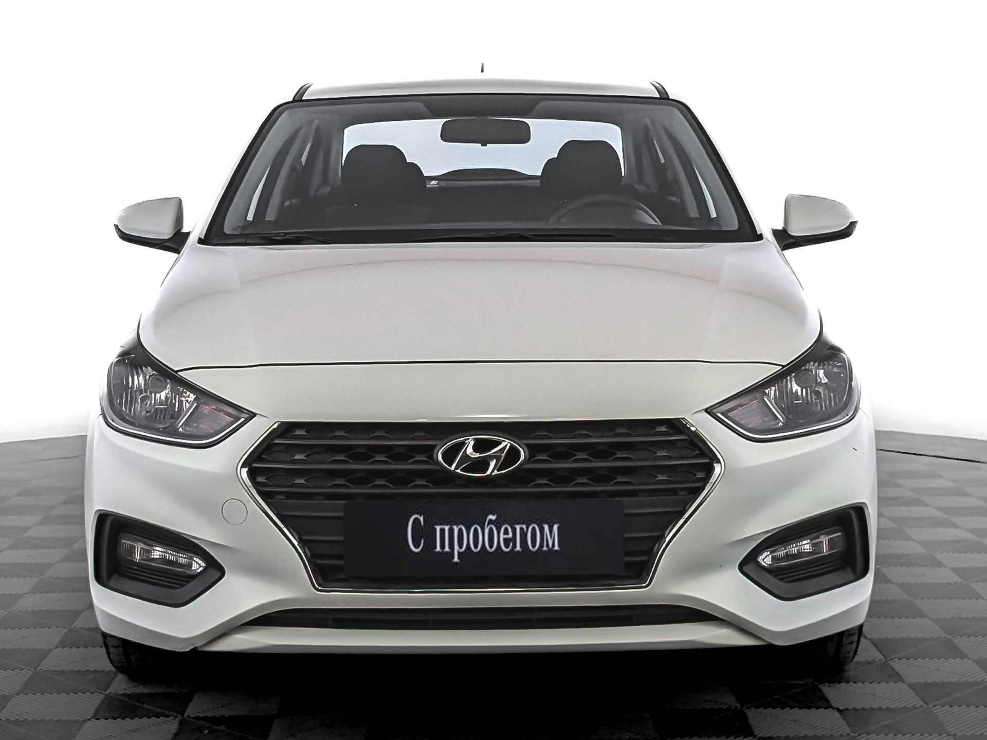 Hyundai Solaris Белый, 2019, 51 095 км