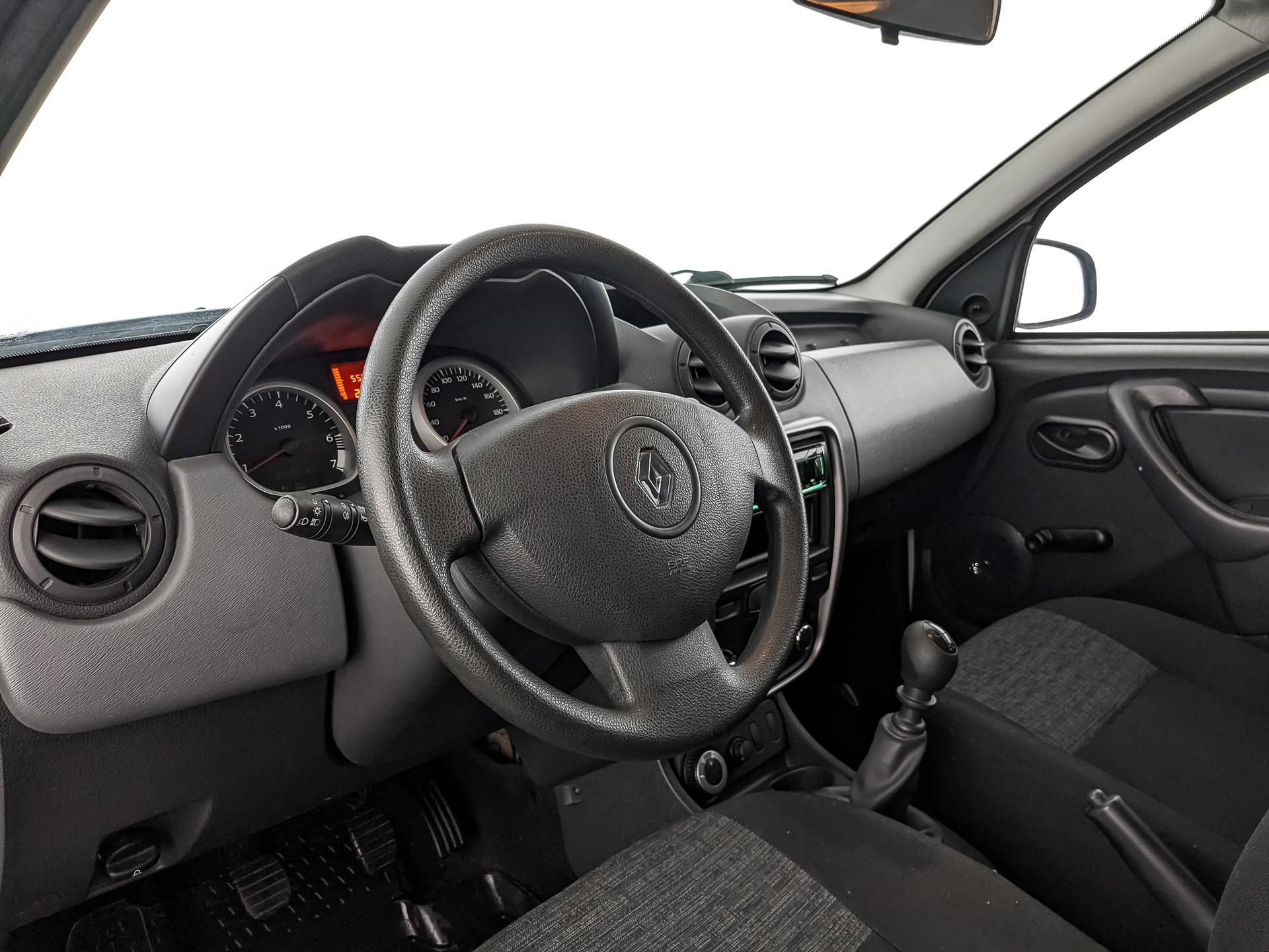 Renault Duster Белый, 2013, 55 688 км