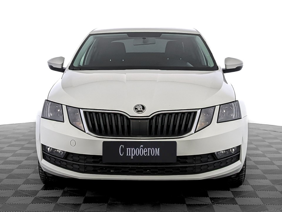 Skoda Octavia Белый, 2017, 139 878 км