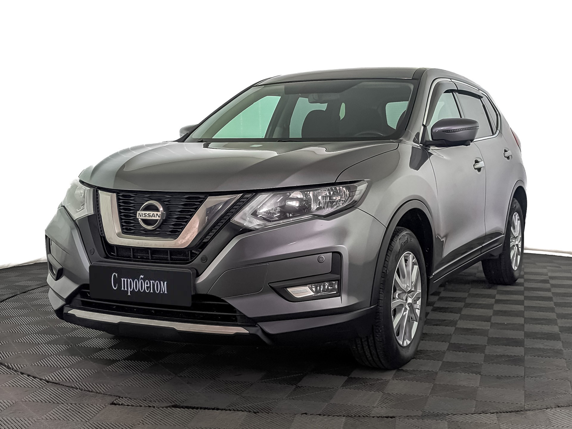 Nissan X-Trail серый, 2018, 159 408 км