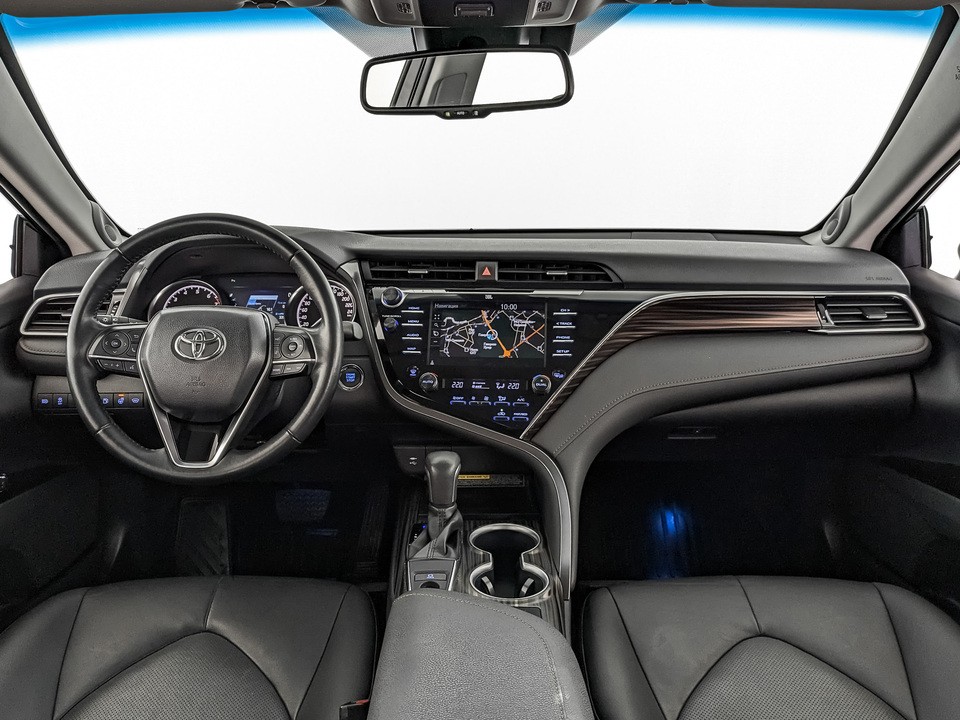 Toyota Camry Белый, 2018, 52 006 км