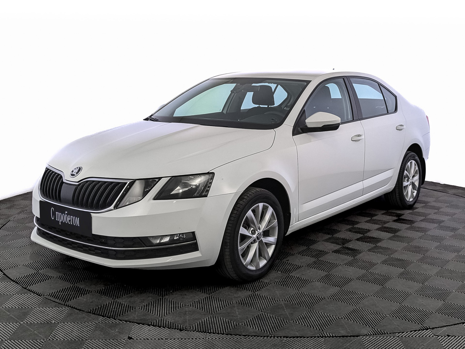 Skoda Octavia Белый, 2019, 103 919 км