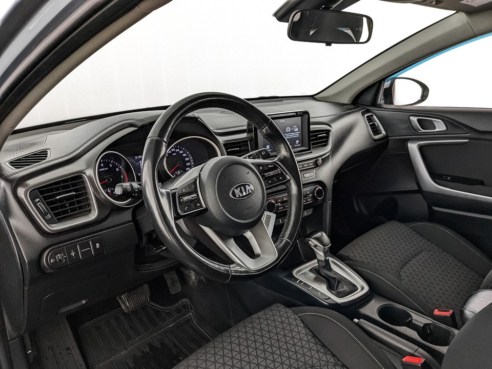 Kia Ceed Белый, 2021, 113 457 км