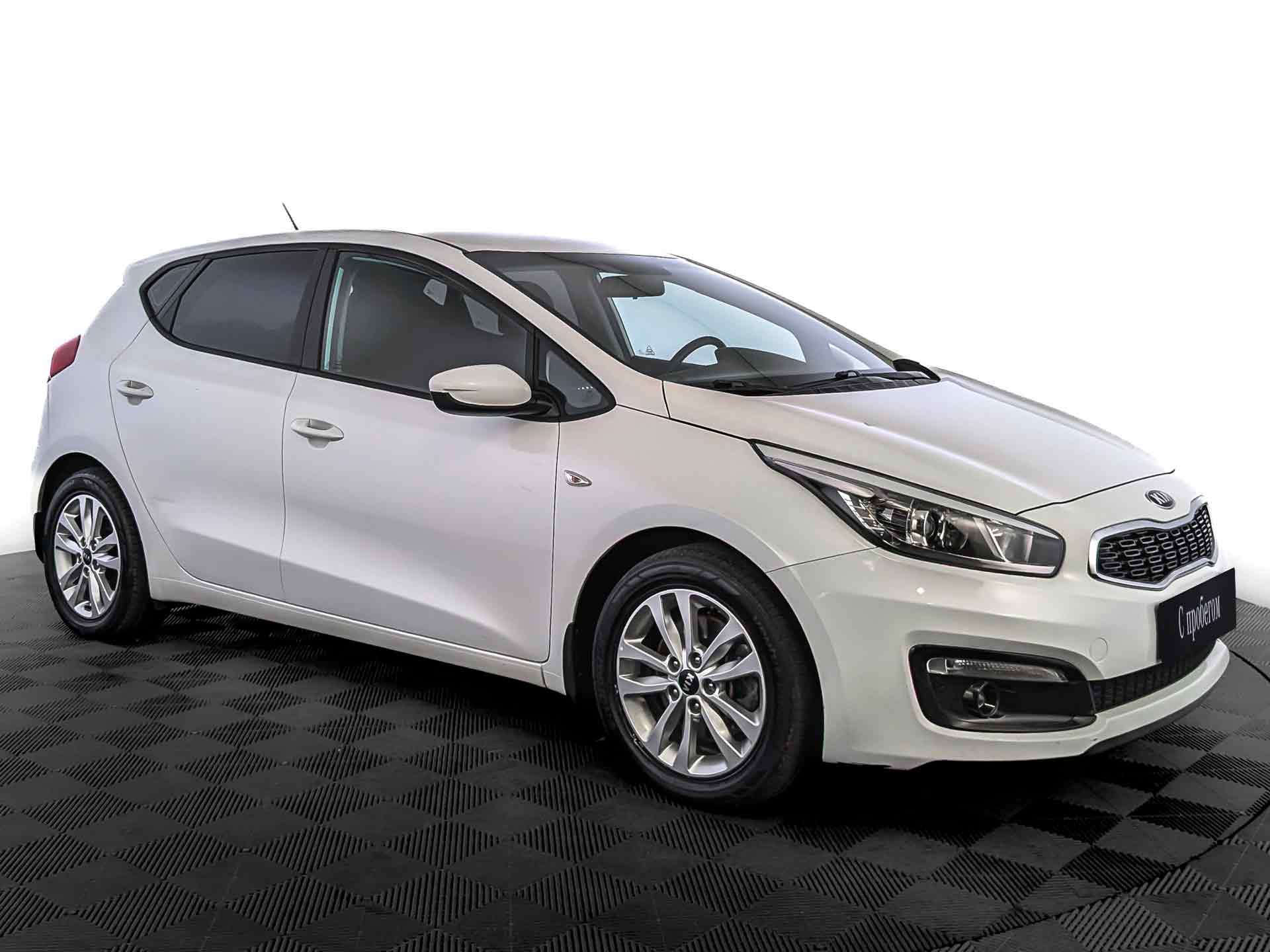 Kia Ceed Белый, 2016, 85 740 км