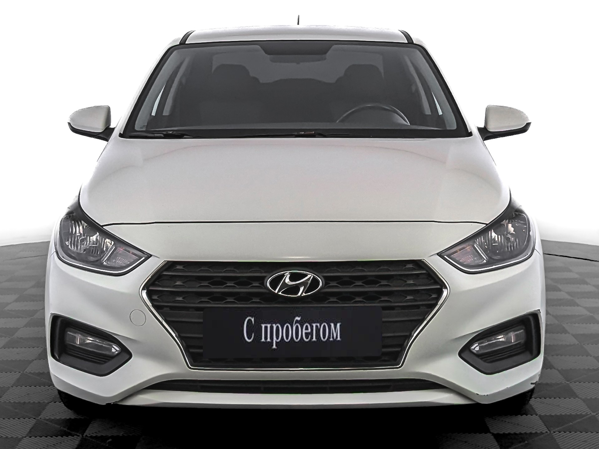 Hyundai Solaris Белый, 2019, 107 143 км