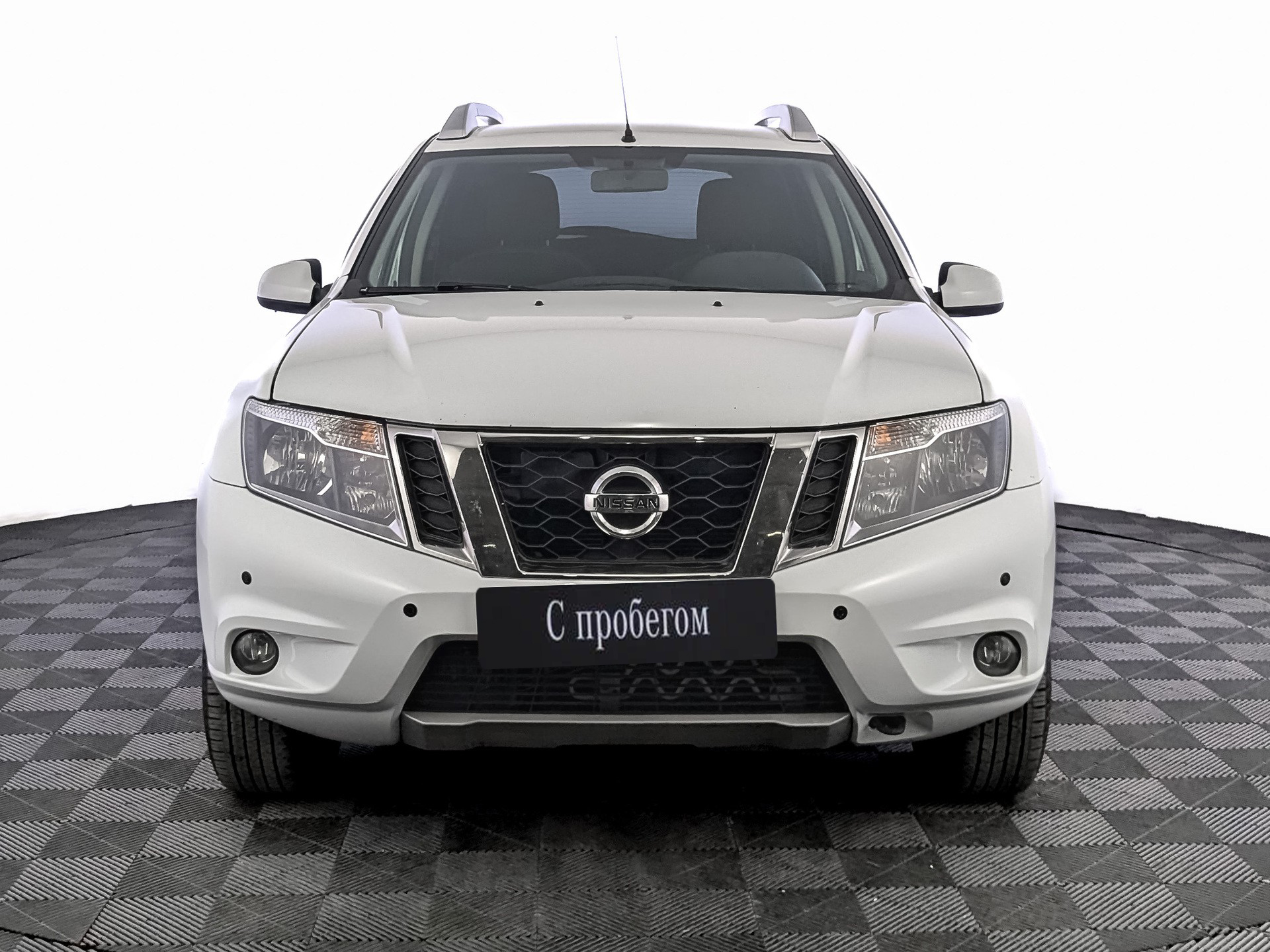 Nissan Terrano белый, 2020, 110 354 км