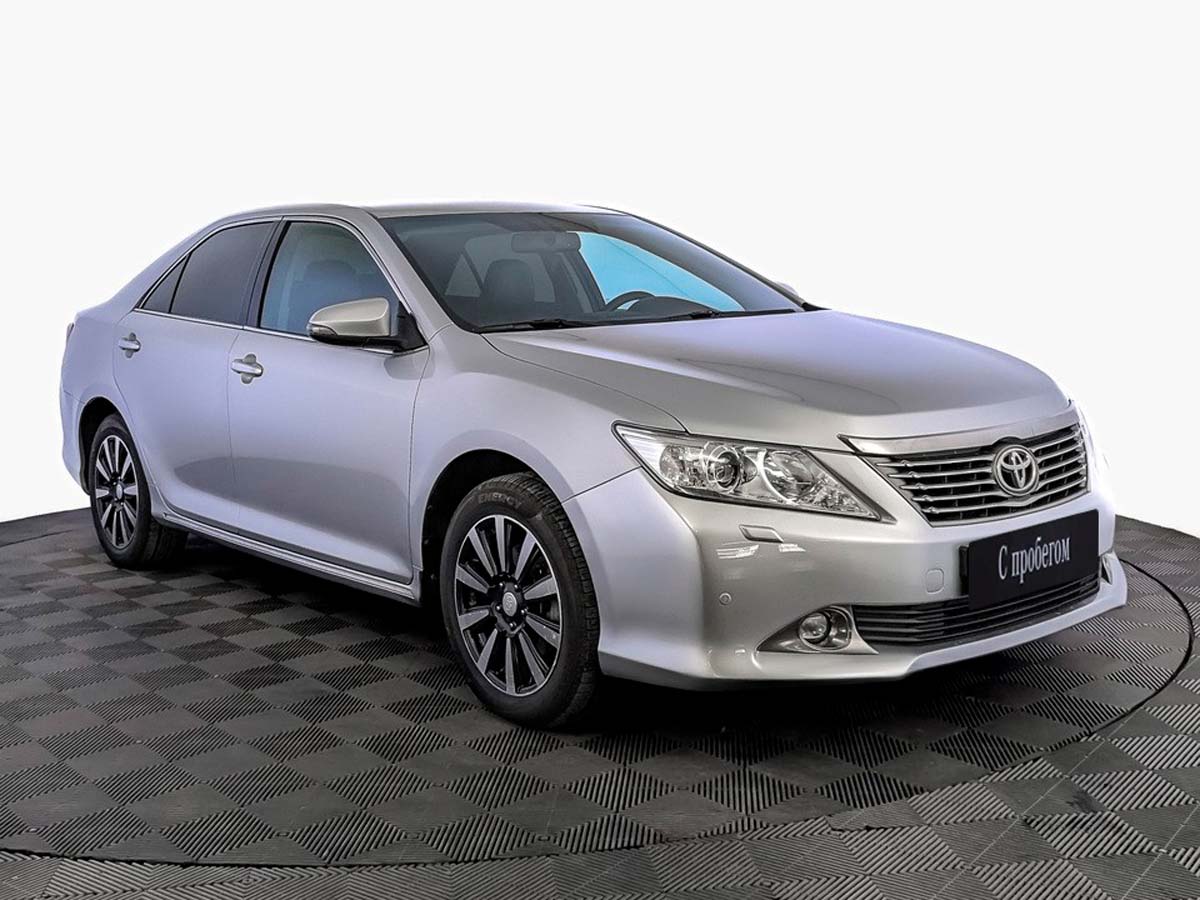 Toyota Camry Серебряный, 2013, 176 196 км