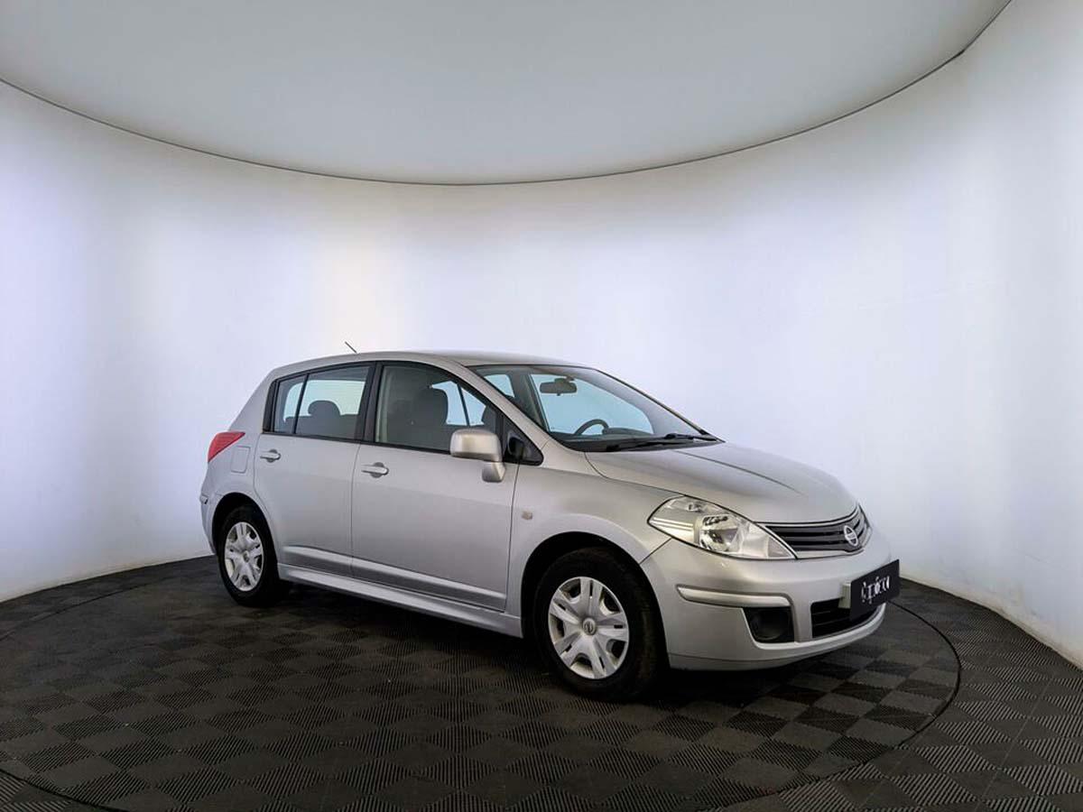 Nissan Tiida Серебряный, 2012, 165 747 км