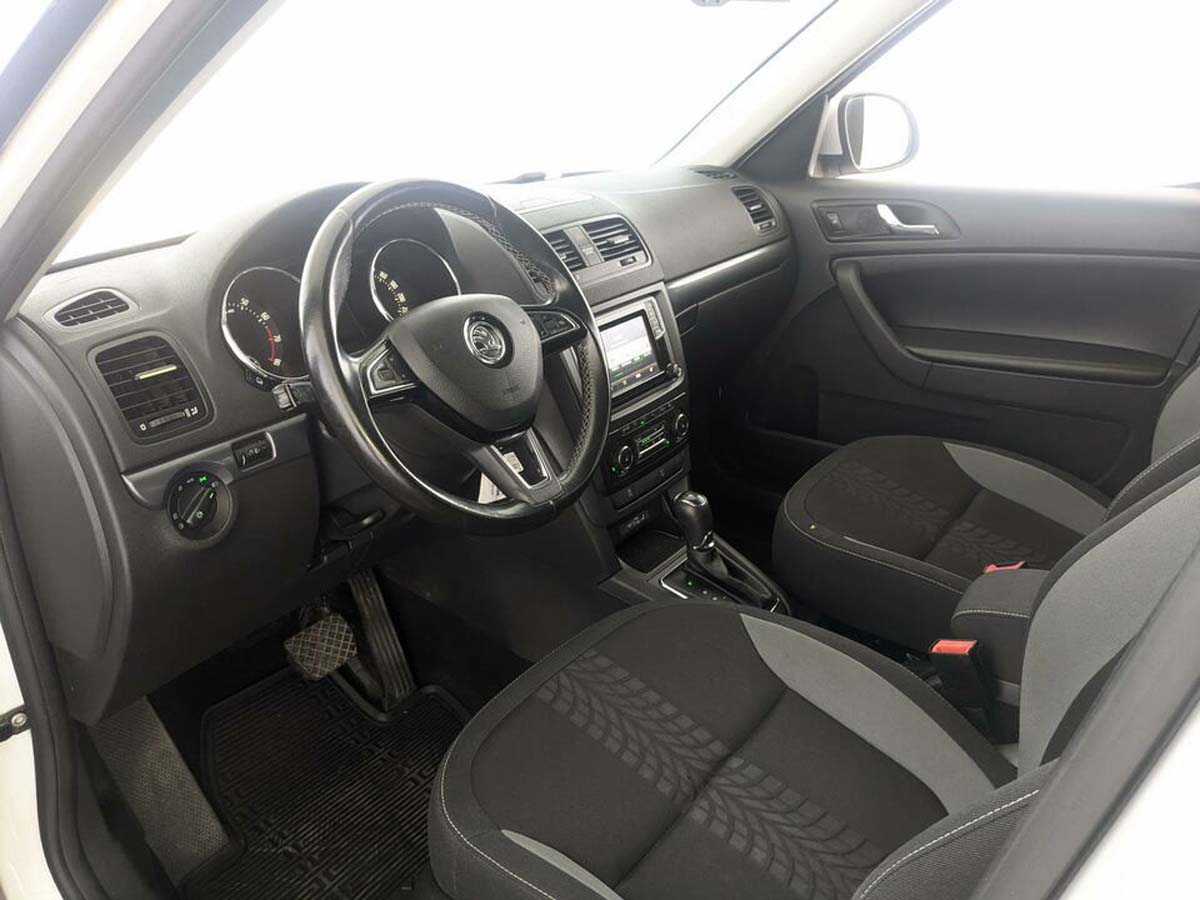 Skoda Yeti Белый, 2015, 128 697 км