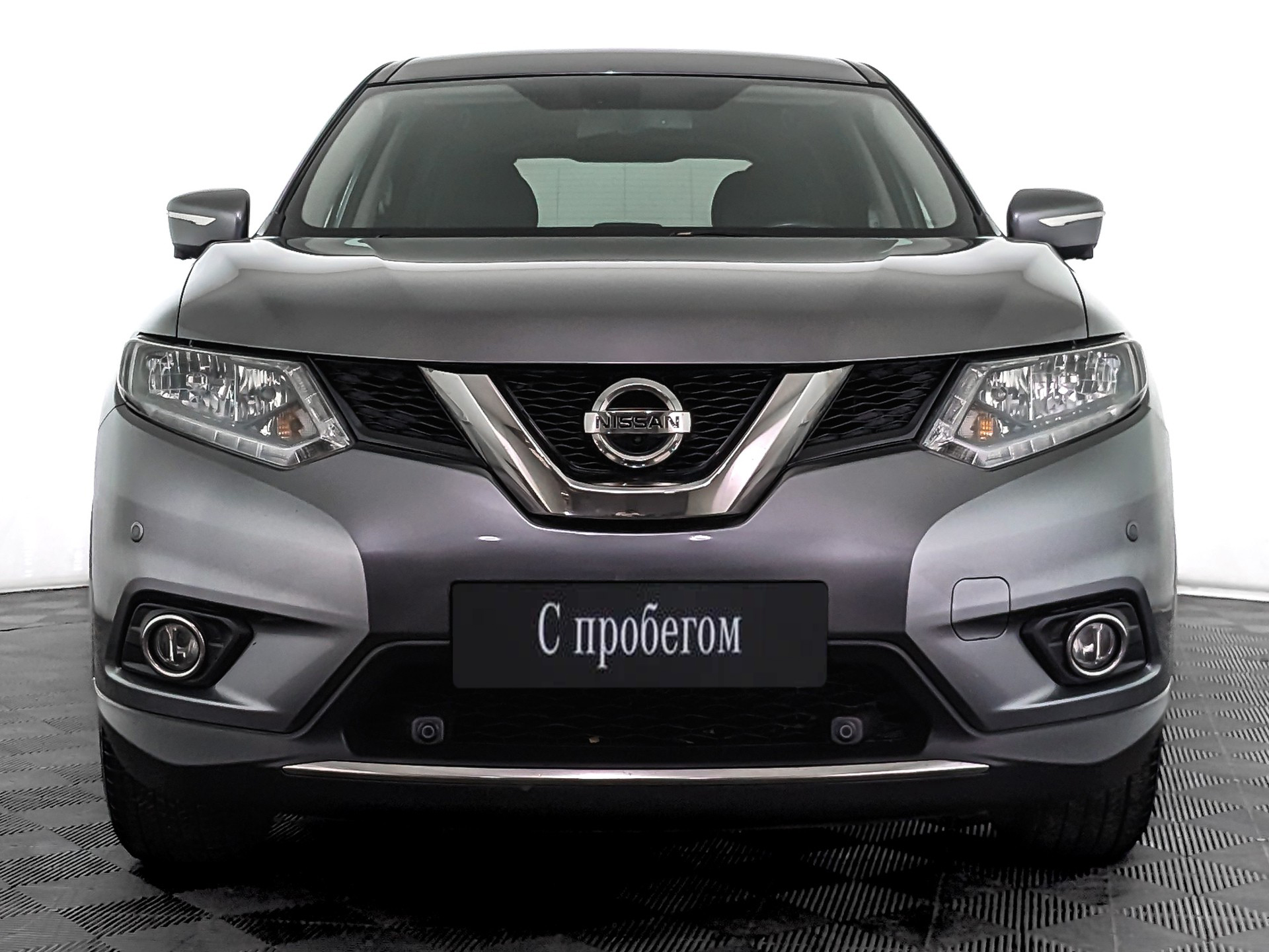 Nissan X-Trail серый, 2017, 119 570 км