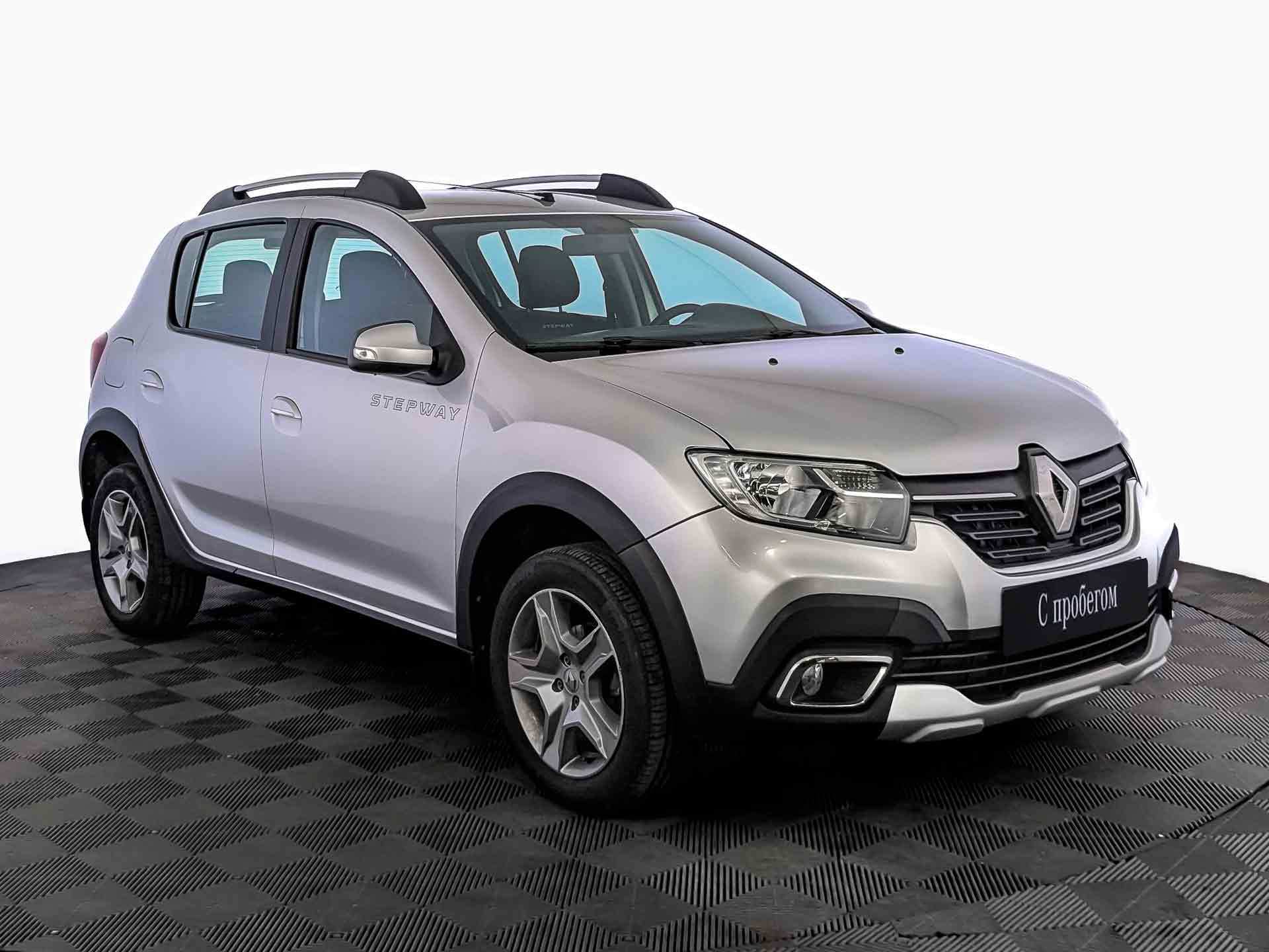 Renault Sandero Серебристый, 2019, 47 212 км