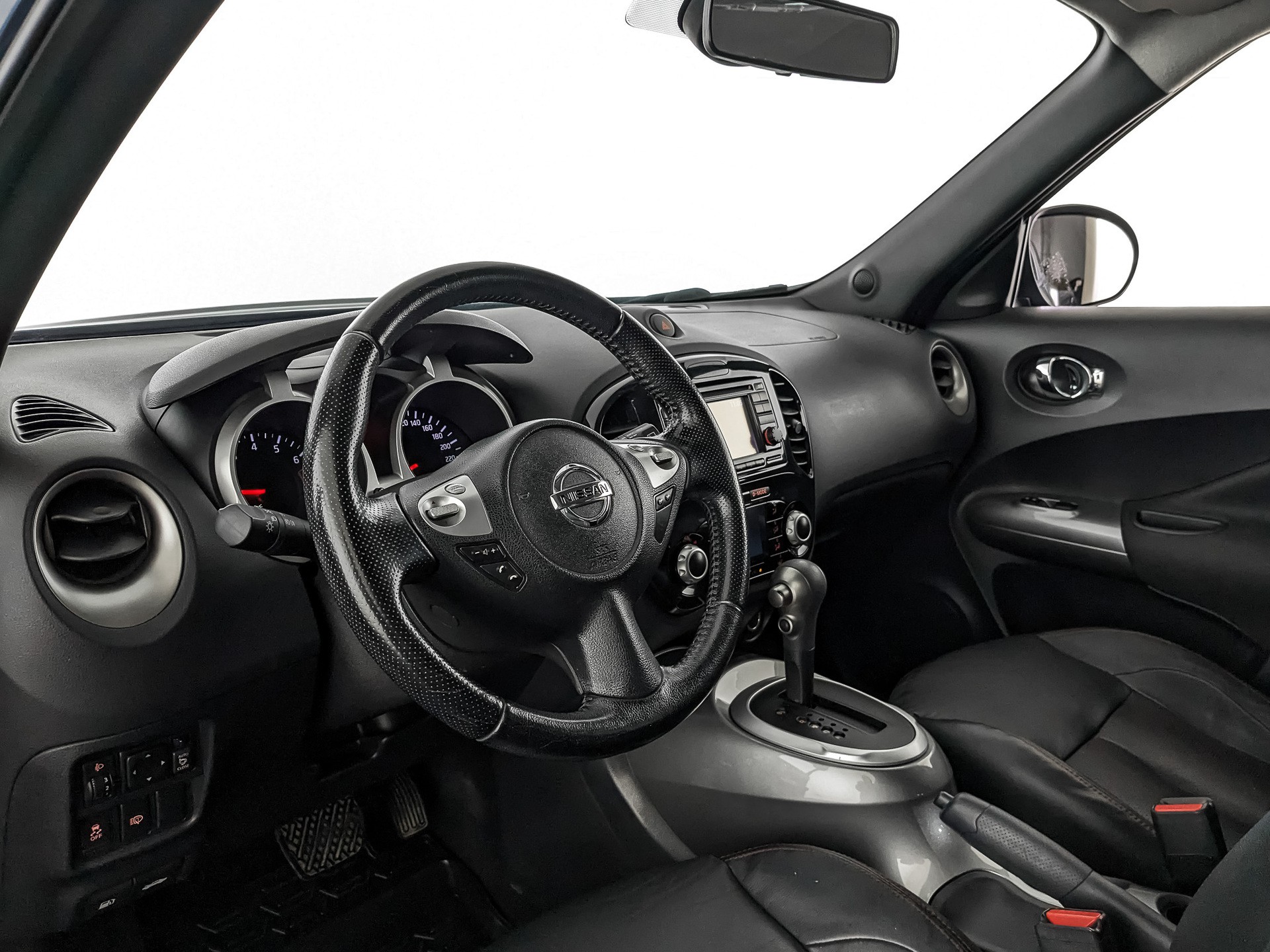 Nissan Juke темно-синий, 2012, 59 188 км