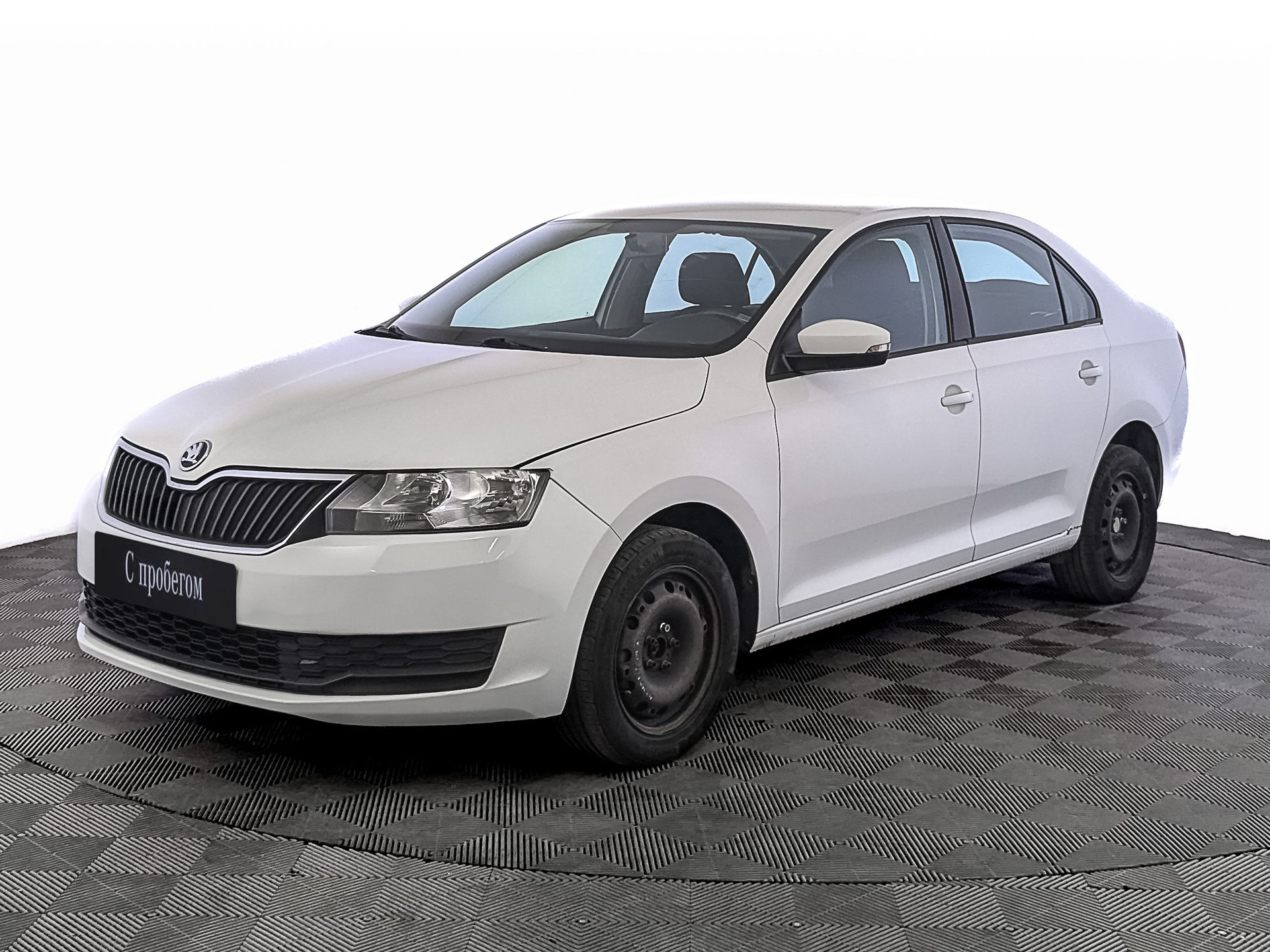 Skoda Rapid Белый, 2019, 91 929 км