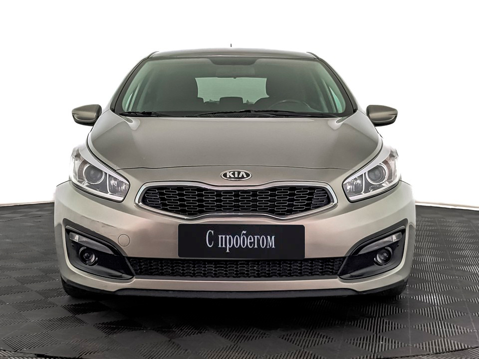 Kia Ceed серебристый, 2016, 107 655 км