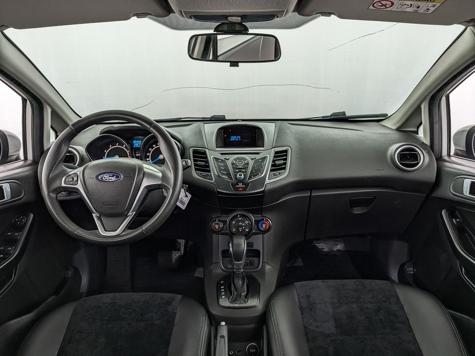 Ford Fiesta серый, 2016, 158 734 км