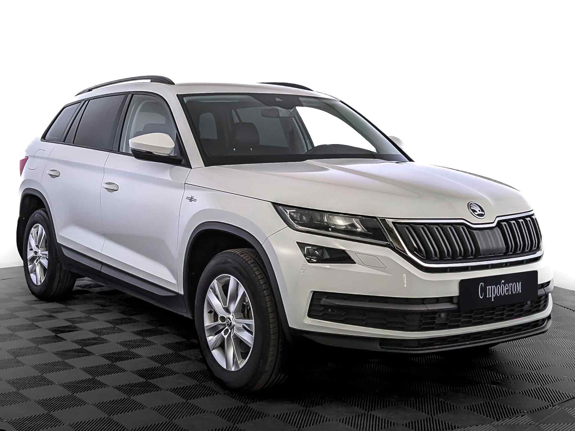 Skoda Kodiaq белый, 2021, 69 535 км