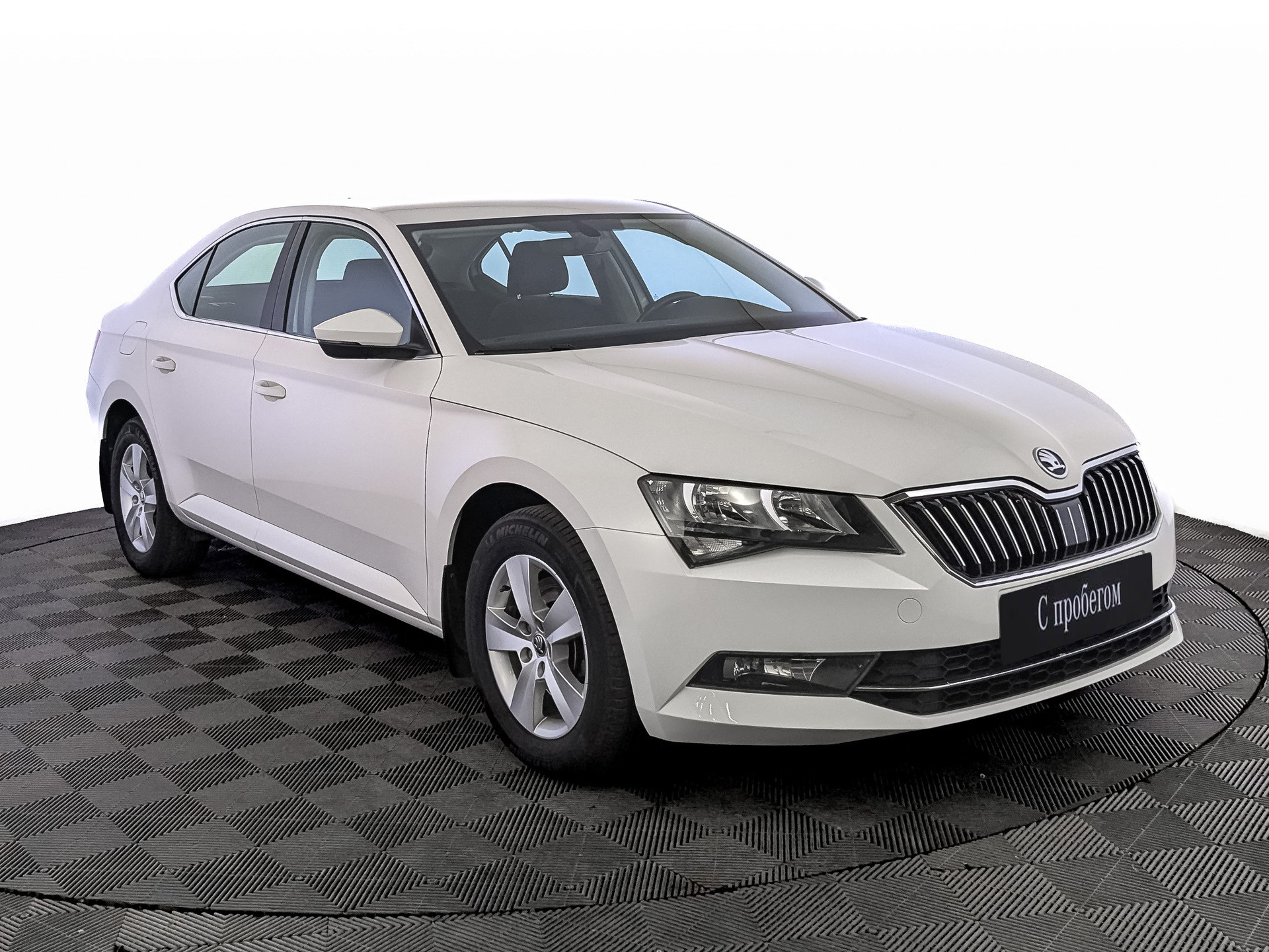 Skoda Superb белый, 2018, 116 628 км