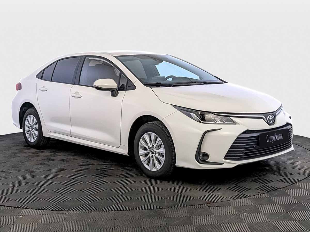 Toyota Corolla Белый, 2022, 11 800 км